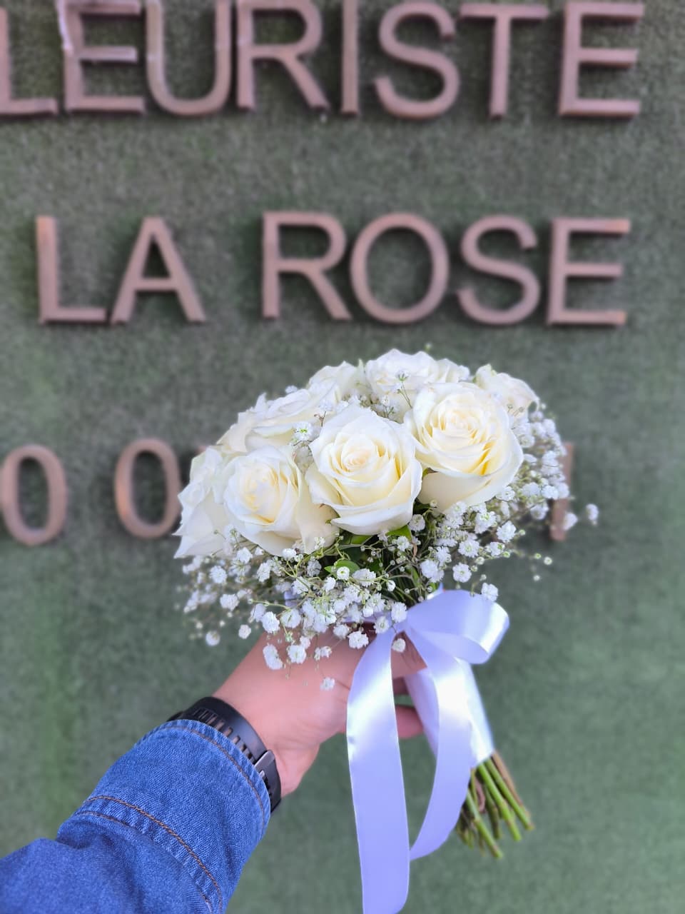 Bouquet à main blanc avec jébsofilia