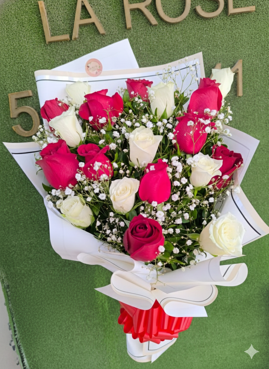 Bouquet ovale rouge et blanc